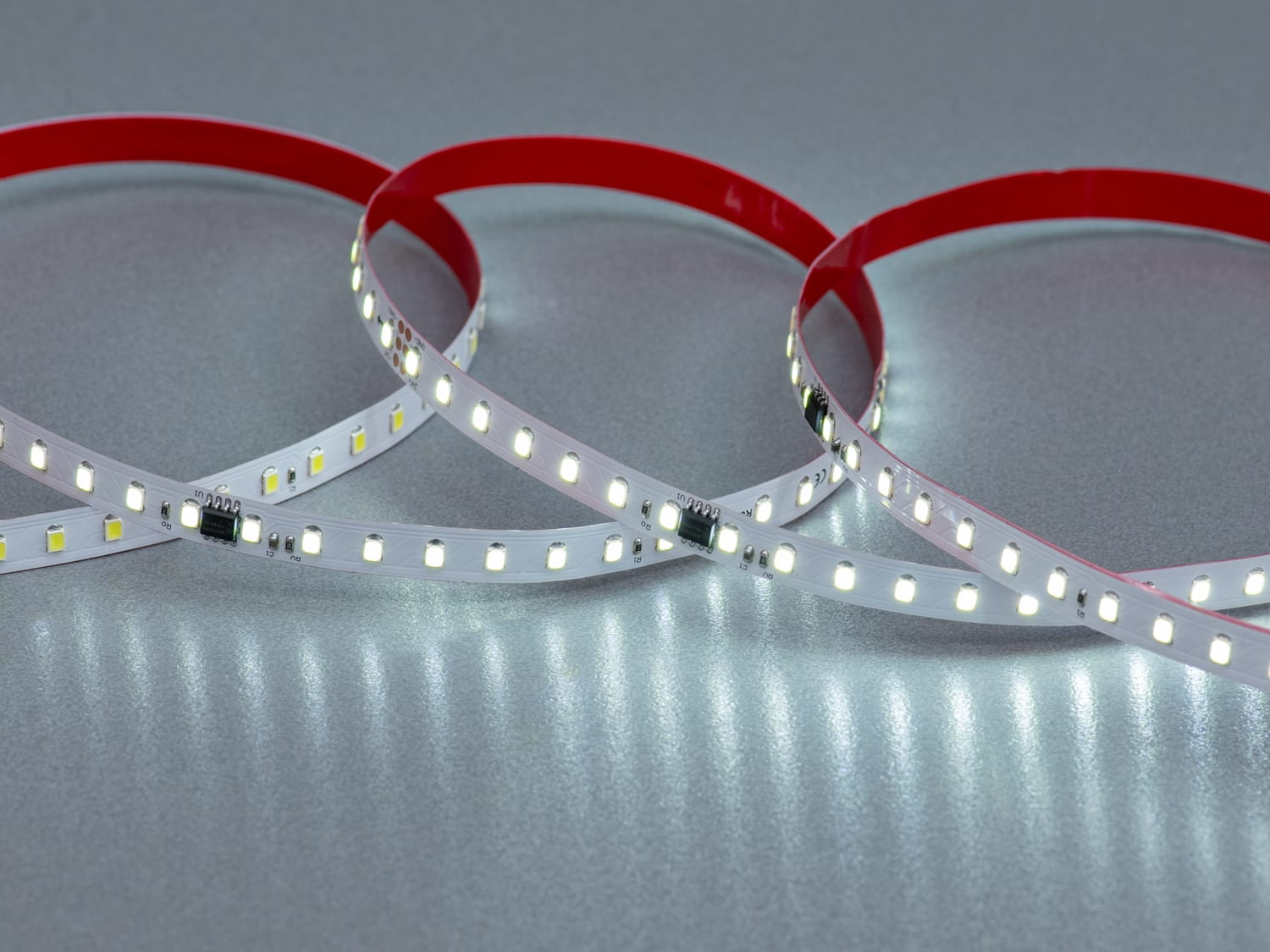 Адресна LED стрічка NWS24-2835-126-CW-20-8, холодне світло